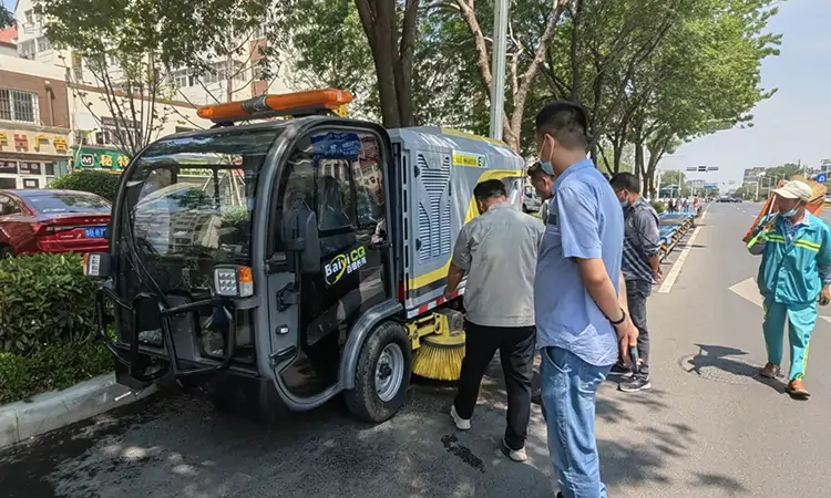 电动洗扫车