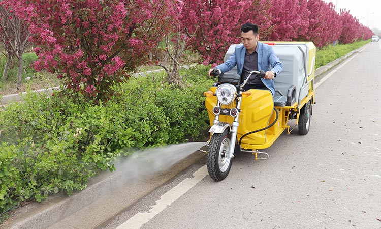 小型电动三轮高压清洗车