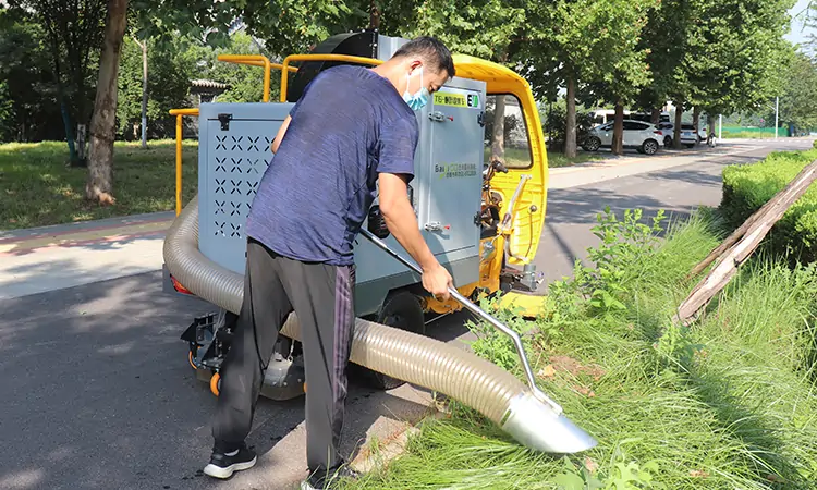 纯电动树叶收集车_多功能树叶收集车_吸树叶的机器_扫树叶神器