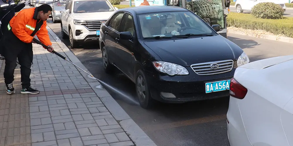 道路洗扫车，路面污渍清洁“专家”_电动洗扫车_环卫洗扫车_小型洗扫车