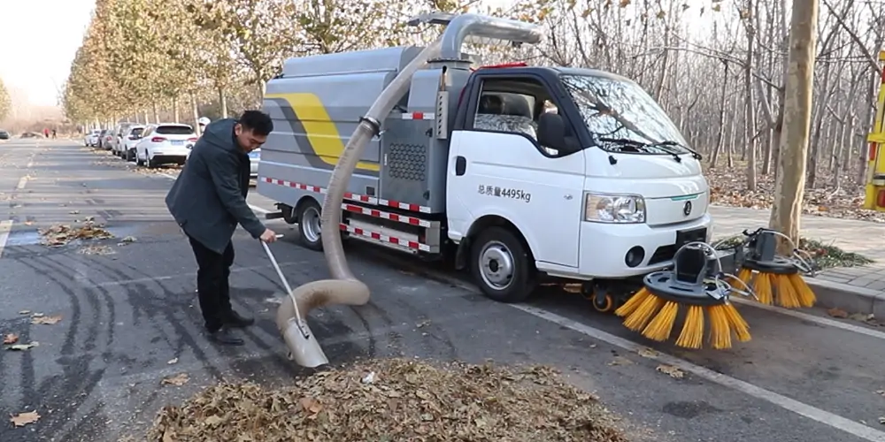 树叶收集车 多功能树叶收集车 吸树叶的机器 新型树叶收集车 电动树叶专用收集车