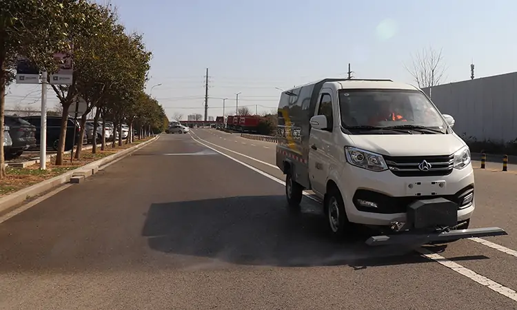 新能源道路养护车BY-C3000