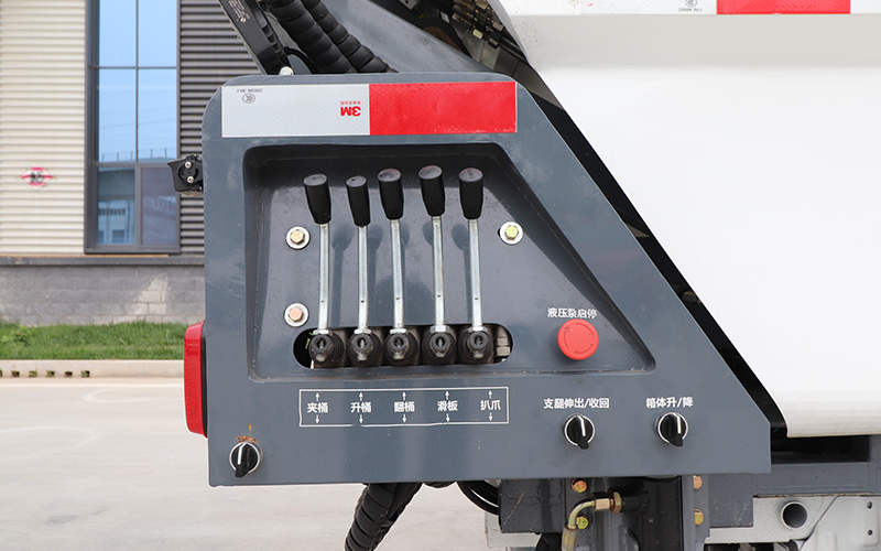 新能源自装卸式垃圾车BY-LH2000